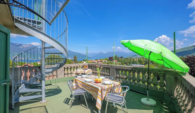Casa Terra a Cielo by Lago Reisen in Castelveccana