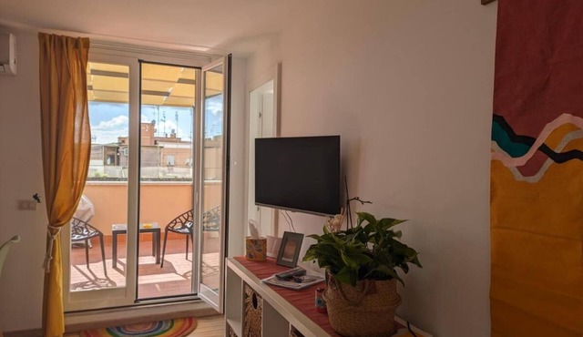 Casetta Sole, Penthouse with terrace near St Peter