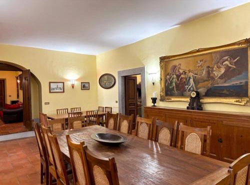 Castello Vinci Historic Room with Private Bathroom