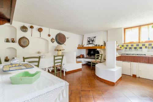 Charming apartment in Tollo, garden in Tollo