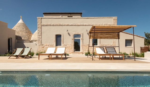 Charming elegant retreat with pool, style & relax, landscaped gardens, Puglia