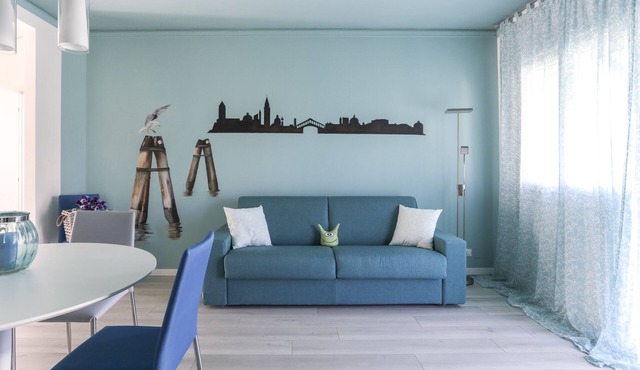 Charming Full apt Close to Venice