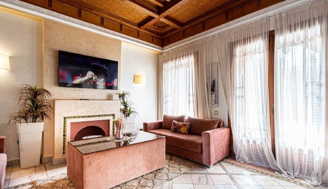 Charming Villa with Pool & Garden – Perfect for Relaxing Getaways 2 in Marrakesh