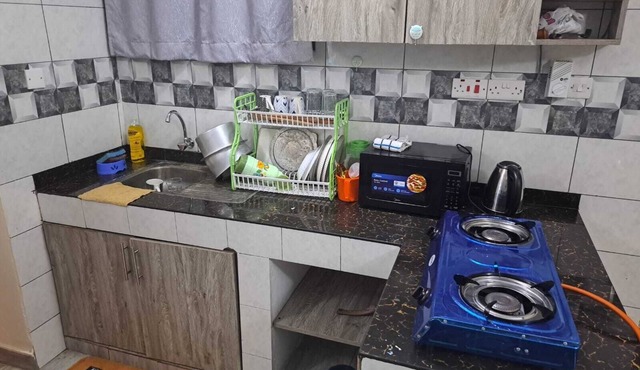 Clean, secure, easily accessible 1-bedroom apartment near Mombasa coastline. in Mombasa