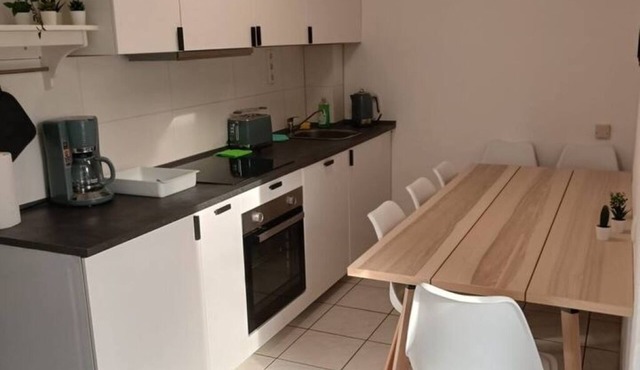 Comfortable apartment with balcony for up to 6 people in Bochum