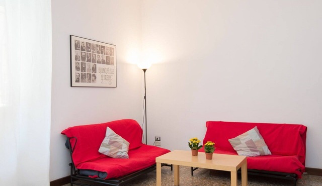 Cosy apartment for 6 people with A/C, WIFI, TV and pets allowed