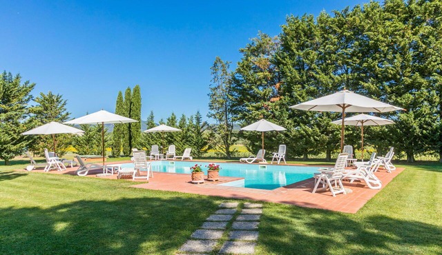Cosy apartment in villa for 4 people with WIFI, pool, A/C and terrace