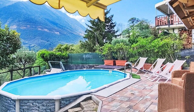 Cosy apartment for 5 guests with pool, WIFI, TV, patio, pets allowed and panoramic view in Codogna-cardano