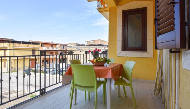 Cozy apartment in Trappeto with WiFi