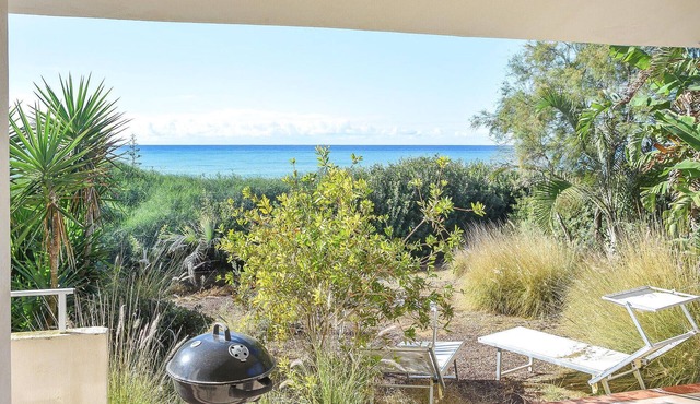 Cozy home in Punta Braccetto with WiFi
