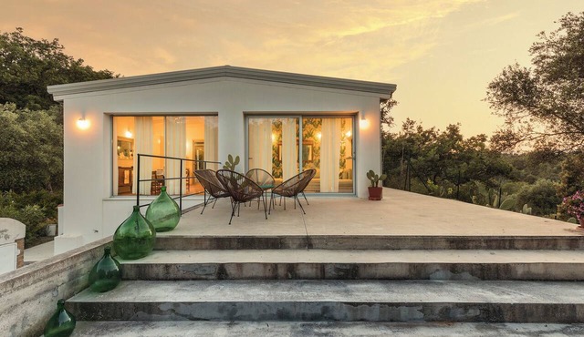 Designer house with pool in 2-hectare olive grove in Pisticci