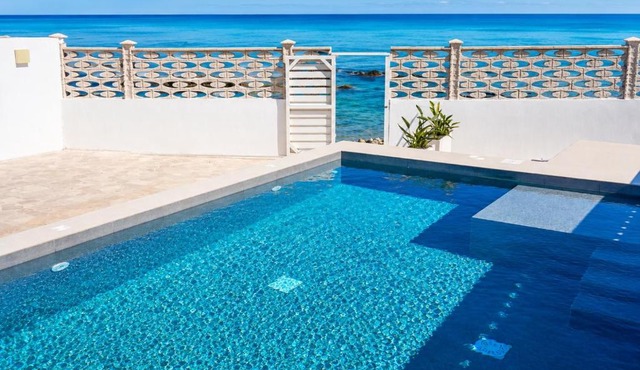 Dominus Luxury Apartment Beach