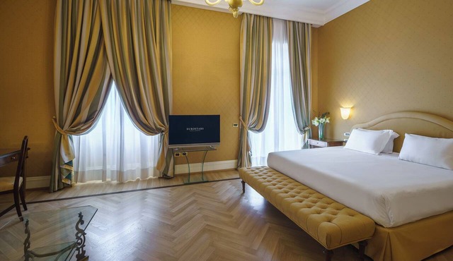 Eurostars Hotel Excelsior in Naples