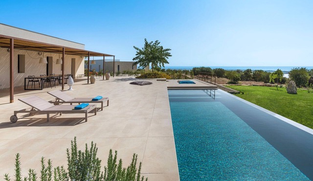 Exceptional modern villa with majestic sea view in Sampieri - DiCasaInSicilia in Sampieri