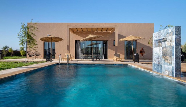 Ezz Dar Marrakech villa piscine sans vis a vis pour familles & couples mariés in Marrakesh