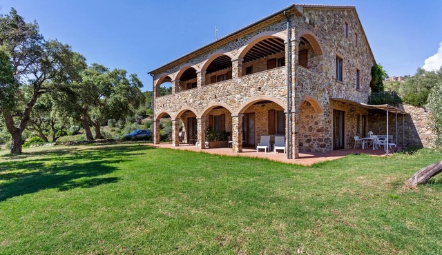 Farmhouse in Suvereto with Sea Views