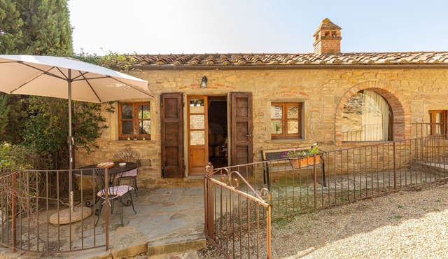 Farmhouse 'Borgo Dolci Colline- Querce'