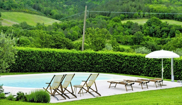 Farmhouse with pool 3 km from Sansepolcro