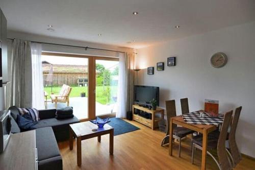 Ferienwohnung "Ausblick" in Roetz