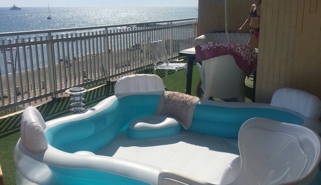 FRONT SEA LAST FLOOR