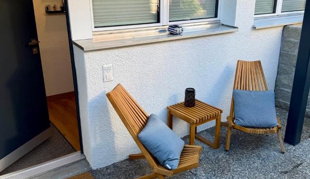 Gemütliches Studio mit Sitzplatz in Altdorf