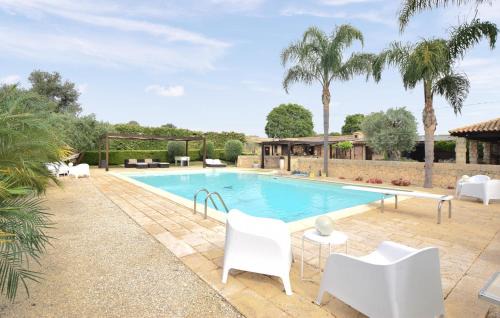Gorgeous Home In Siracusa
