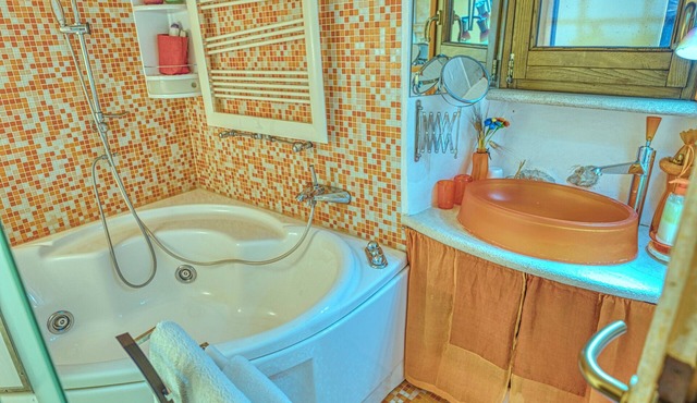 GrandTourSuiteHome, Spoleto, romantic comfort apartment in historic center
