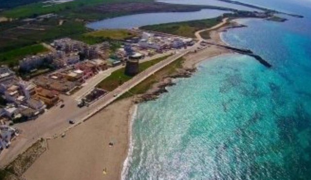 Ground-floor Studio Apartment with Garden - Afrodite in Torre Mozza