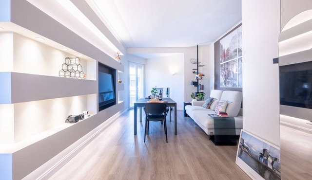 GuestHost - Parma Modern Apartment Balcony! in Parma