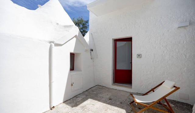 GuestHost - Trulli Itria: Alloro Room