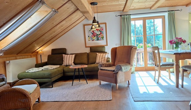 Heissbauer Vacation Rental "Rosentraum" with Mountain Views and Two Bedrooms in Wackersberg