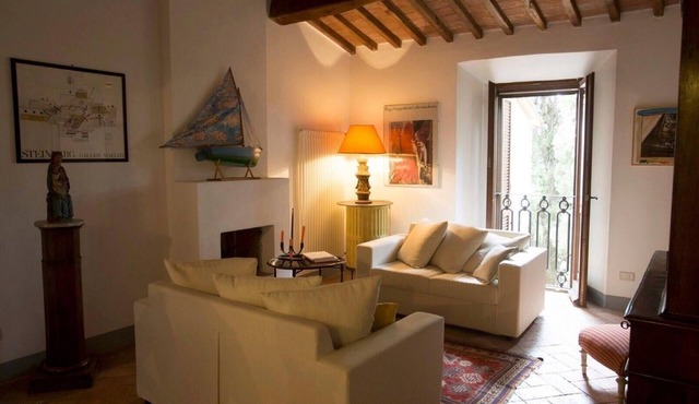 High-quality flat in the Turm-Schlösschen in Manciano