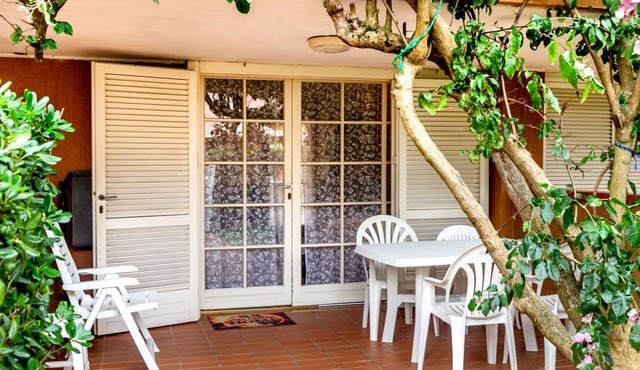 Holiday Home 'Villetta Indipendente Castiglione' with Private Terrace, Garden & Wi-Fi