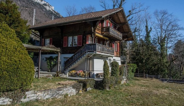 Holiday house Ringgenberg b. Interlaken for 8 - 11 persons with 6 bedrooms - Holiday house in Ringgenberg b. Interlaken