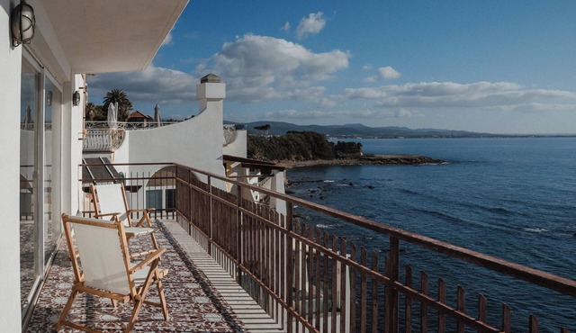 Holiday Apartment by the sea
