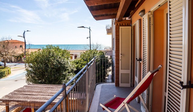 Holiday Apartment 'Fuoco' with Sea View & Balcony