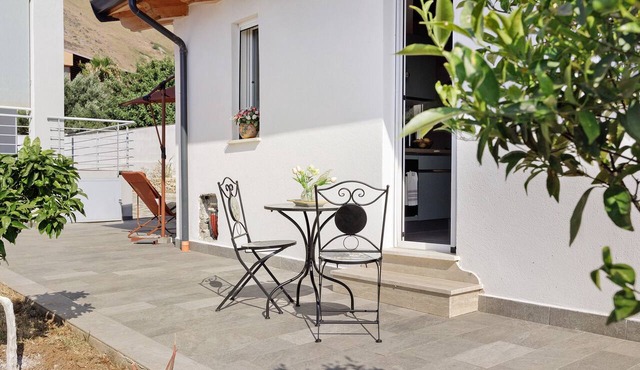 Holiday Home 'Villa Degli Svevi' with Sea View, Wi-Fi and Air Conditioning