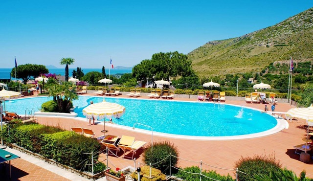 Holiday House Kair Bilo 220