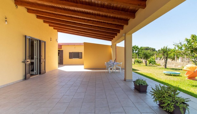 Holiday Home "Casa Vacanza Il Melograno" with 2 Private Terraces, A/C and Wi-Fi