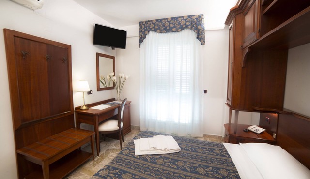 Hotel La Giara in Cefalù