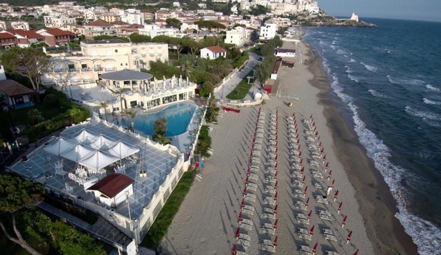 Hotel La Playa