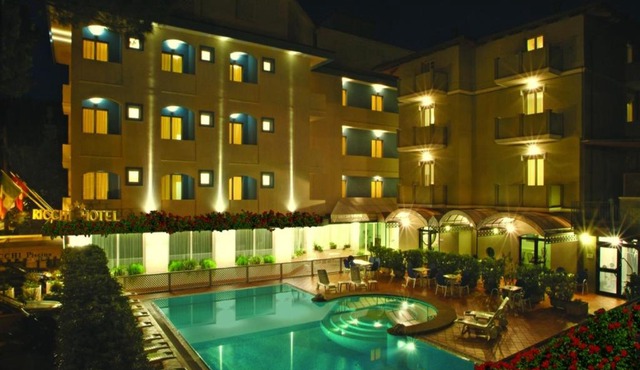 Hotel Ricchi 3 stelle superior