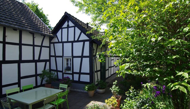 Idyllic, completely renovated half-timbered house in a listed courtyard in Neunkirchen-Seelscheid