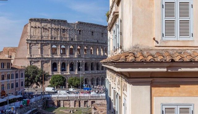 iFlat New AmoR Colosseum Suites