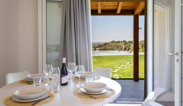 ISULA TRAVEL - Panoramic Relax Lodges