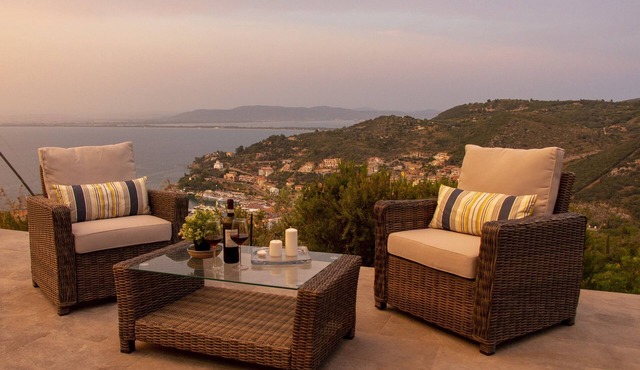 La Casa di Ester - on the Hill of Porto S. Stefano with Views
