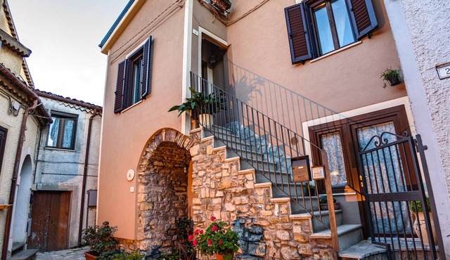 La Finestra Sui Cento Portali