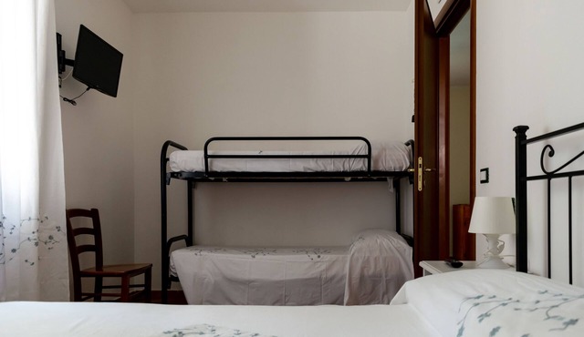 La Mazzola, two-room apartment among the olive trees a few meters from the sea