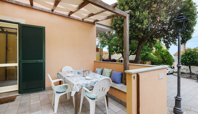 La Piazzetta in Colle d'Orano – Spacious Two-Level Apartment with Outdoor Area