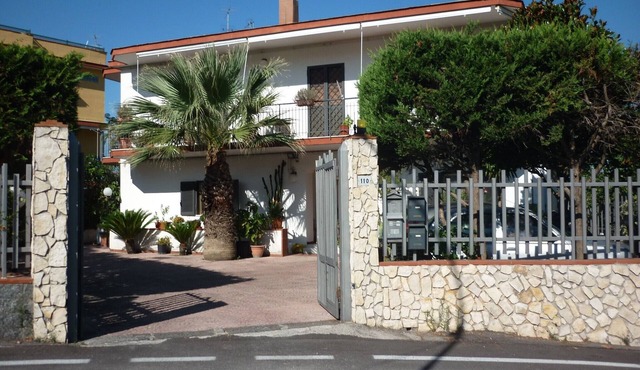 Large apartment near Naples, Vesuvio, Pompei, Capri, Ischia, Amalfi.